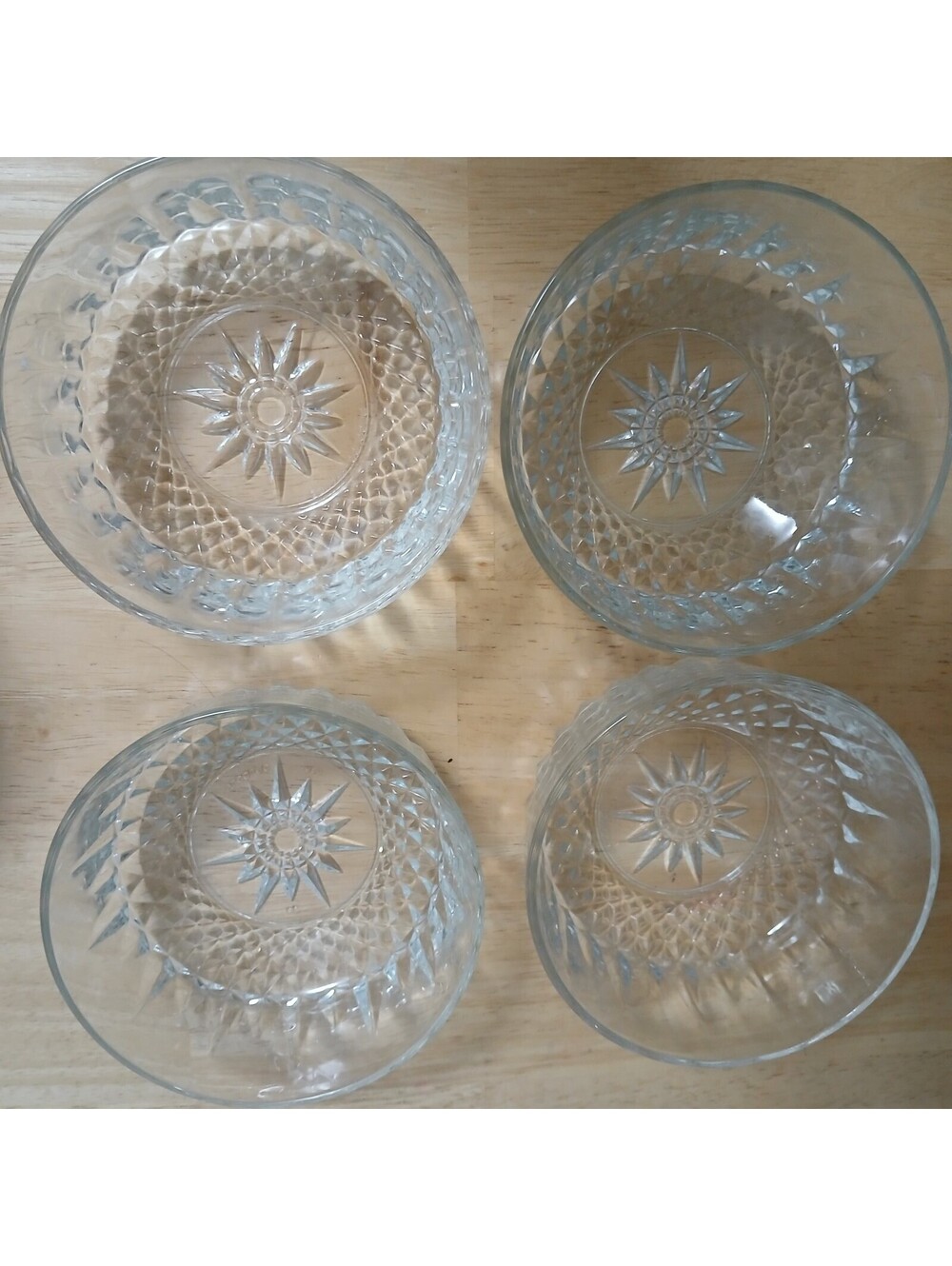 4 Vintage Arcoroc France Clear Glass 4" Desert Bowl Starburst Diamond
